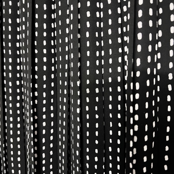 Calf Length Pleated Skirt Sz S - Picture 4 of 4